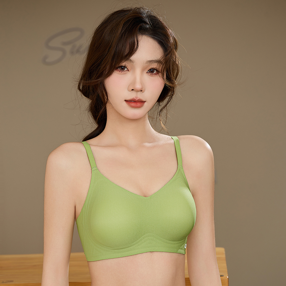 Zero-Burden Low-Cut Jelly Glue Fit Wireless Bra